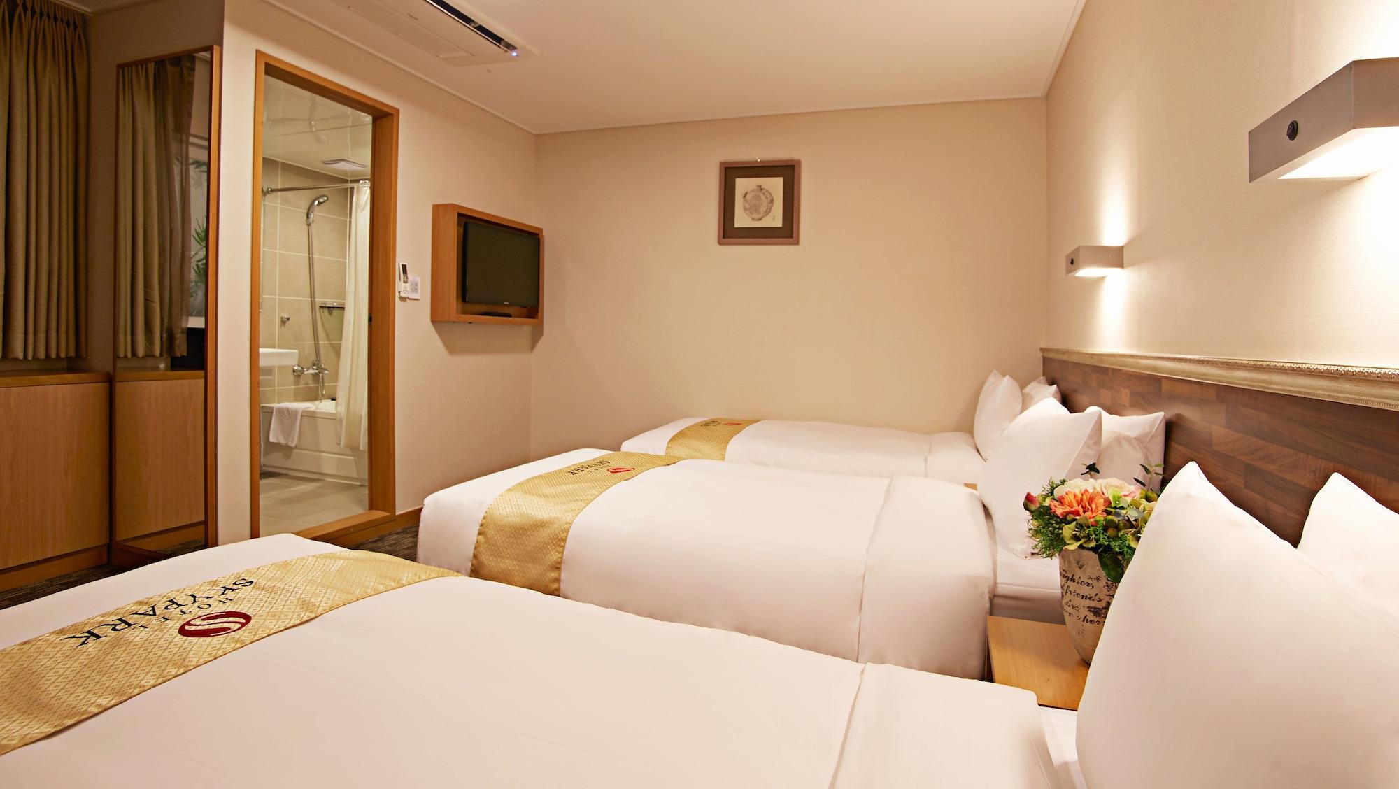 Hotel Skypark Myeongdong 1 Сеул Екстериор снимка
