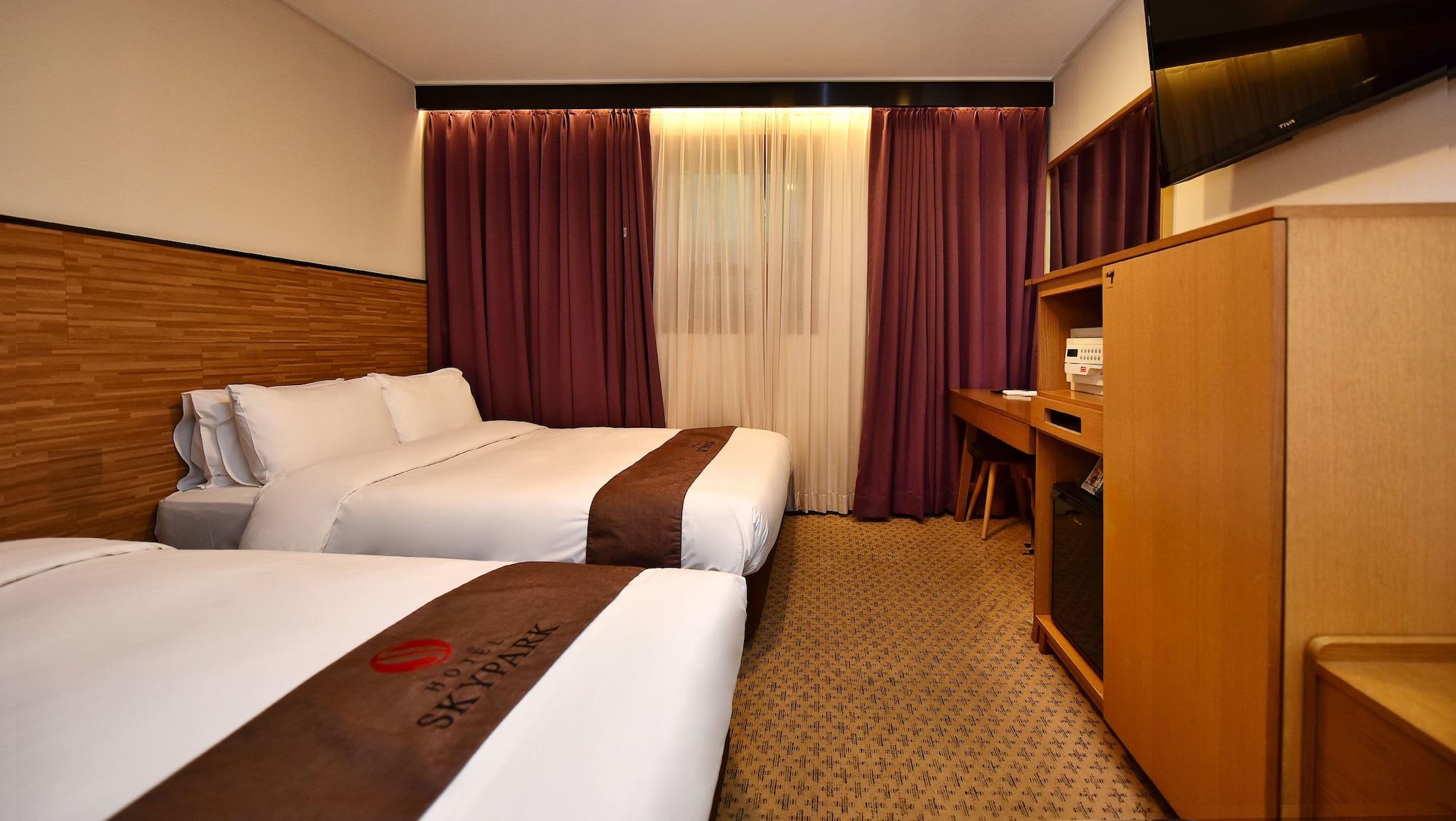 Hotel Skypark Myeongdong 1 Сеул Екстериор снимка