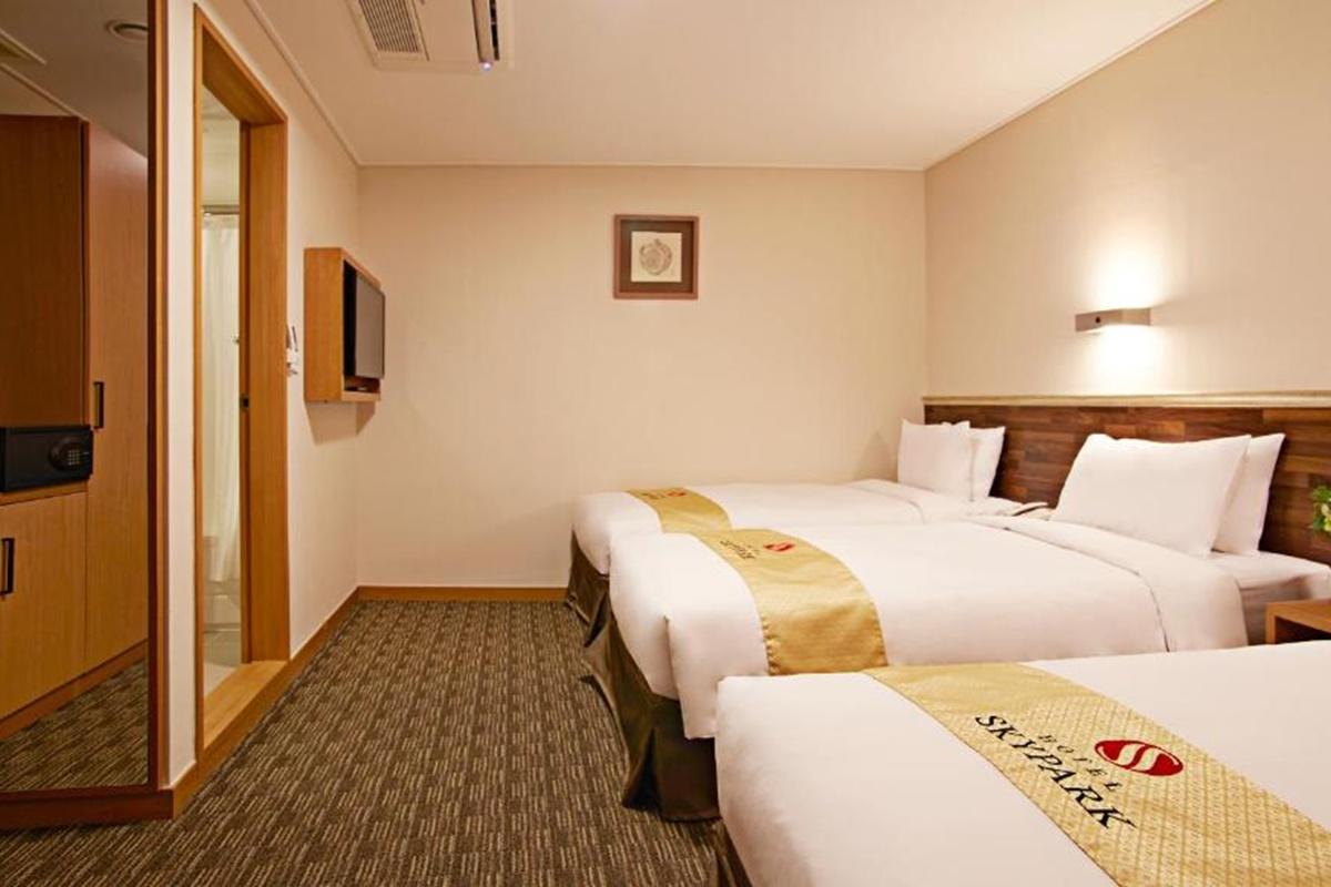 Hotel Skypark Myeongdong 1 Сеул Екстериор снимка