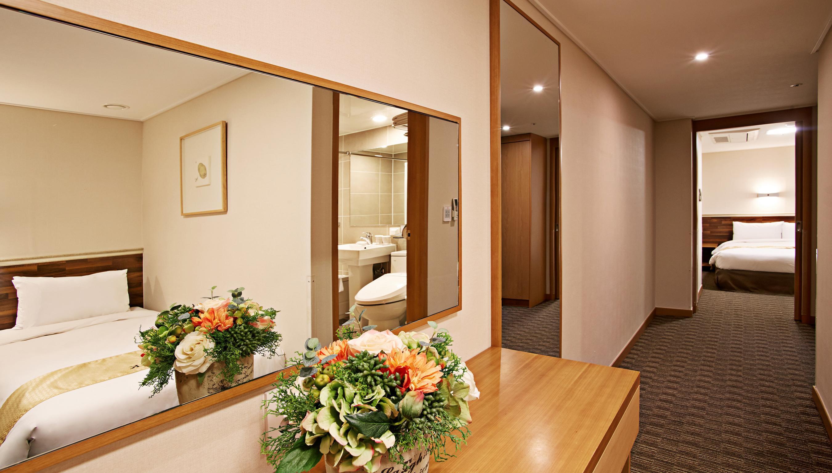 Hotel Skypark Myeongdong 1 Сеул Екстериор снимка